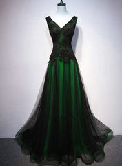 Chaming Black and Green Tulle V-neckline Long Party Dress Outfits For Girls, V-neckline Prom Dresses