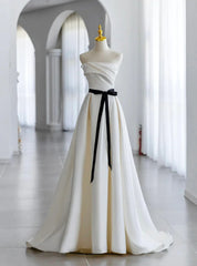 Ivory Saatin Strapless Pleats Wedding Dress