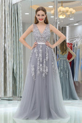 Formal Dressing For Ladies, A-Line V-neck Floor-Length Tulle Appliqued Long Prom Dresses