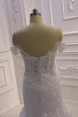 Bridesmaids Dresses Long, Amazing White 3D Lace applique Off the Shoulder Mermaid Bridal Gowns