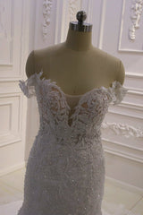 Bridesmaid Dresses Spring, Amazing White 3D Lace applique Off the Shoulder Mermaid Bridal Gowns