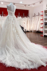 Wedding Dresses Modern, Beautiful Long A-line Strapless Tulle Ivory Wedding Dress with Appliques Lace