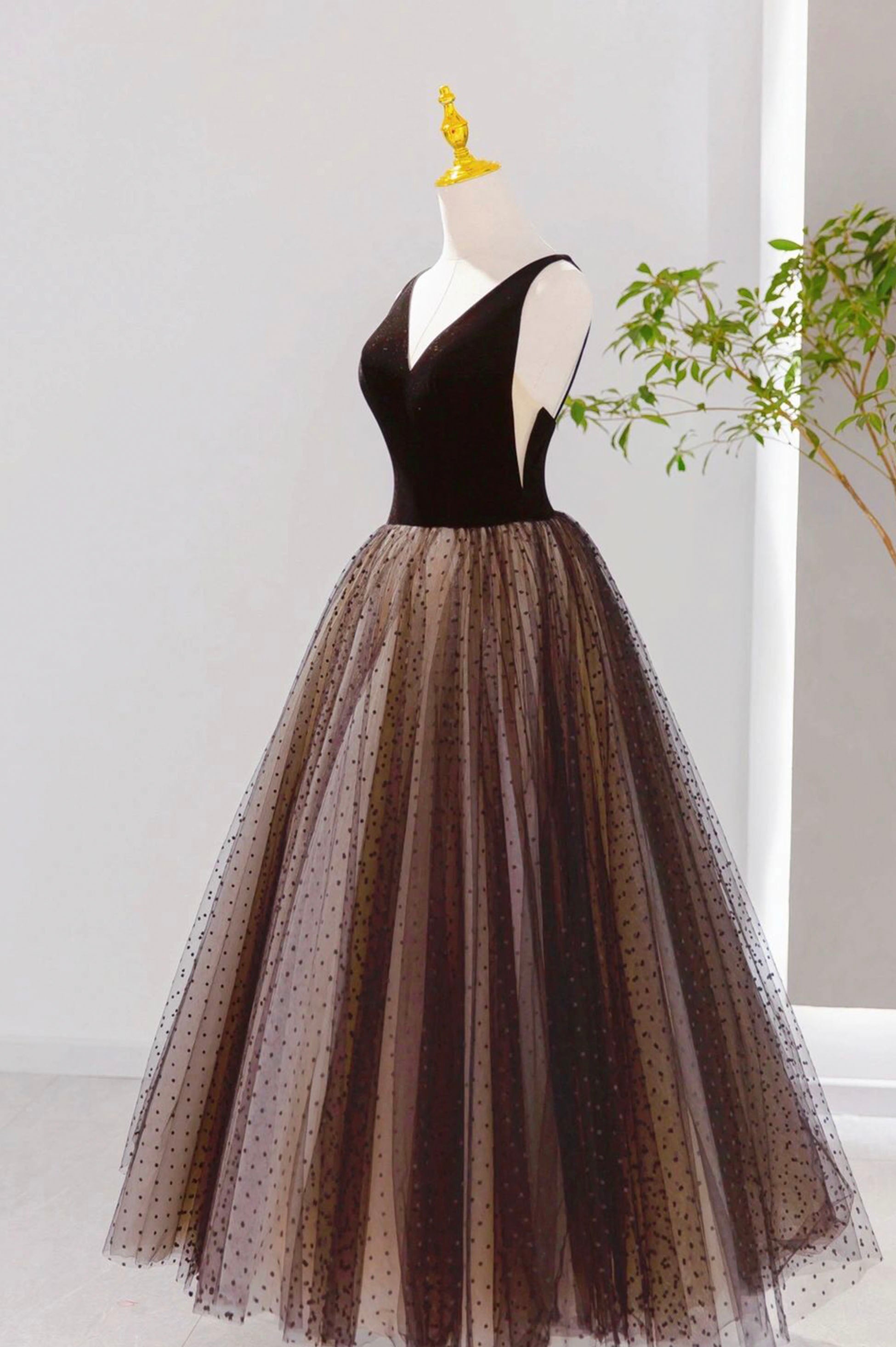 Prom Dress Colors, Black V-neck Tulle Short Prom Dress, A-Line Black Tea Length Party Dress
