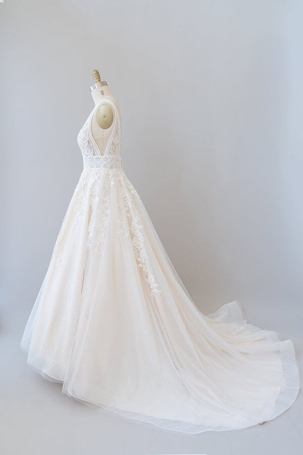 Wedding Dresses Ball Gowns, Elegant Long A-line V-neck Appliques Lace Tulle Backless Wedding Dress