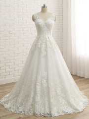 Weddings Dresses Simple, Elegant V-Neck Lace Ball Gown Wedding Dresses