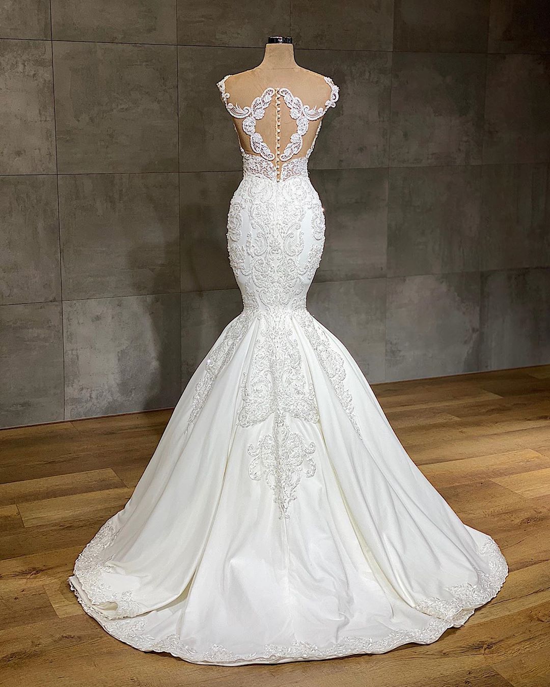 Wedding Dresses V, Exquisite Long Lace V-neck Sleeveless Mermaid Wedding Dresses