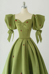 Party Dress Styling Ideas, Green A-Line Long Prom Dress Strawberry Lace, Lovely Short Sleeve Evening Dress