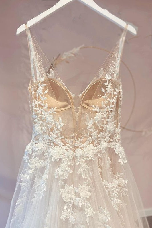 Wedding Dress Tops, Long A-Line Appliques Lace Spaghetti Straps Sweetheart Tulle Wedding Dresses