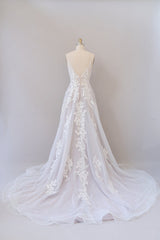 Wedding Dresses Boutiques, Long A-line Spaghetti Strap Lace Appliques Tulle Backless Wedding Dress