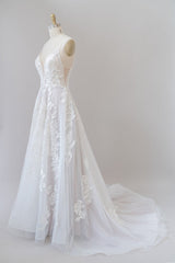 Wedding Dress Shaper, Long A-line Spaghetti Strap Lace Appliques Tulle Backless Wedding Dress