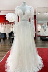 Wedding Dress Fits, Long A-line Sweetheart Tulle Beadings Lace Appliques Wedding Dresses With Sleeves