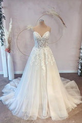 Wedding Dress Fitted, Long A-line Sweetheart Tulle Wedding Dress with Lace